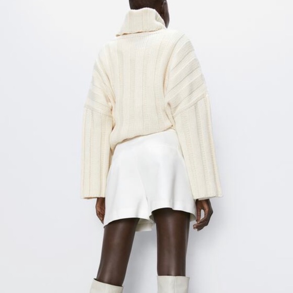ZARA Oversized Turtleneck Sweater - Picture 8 of 8